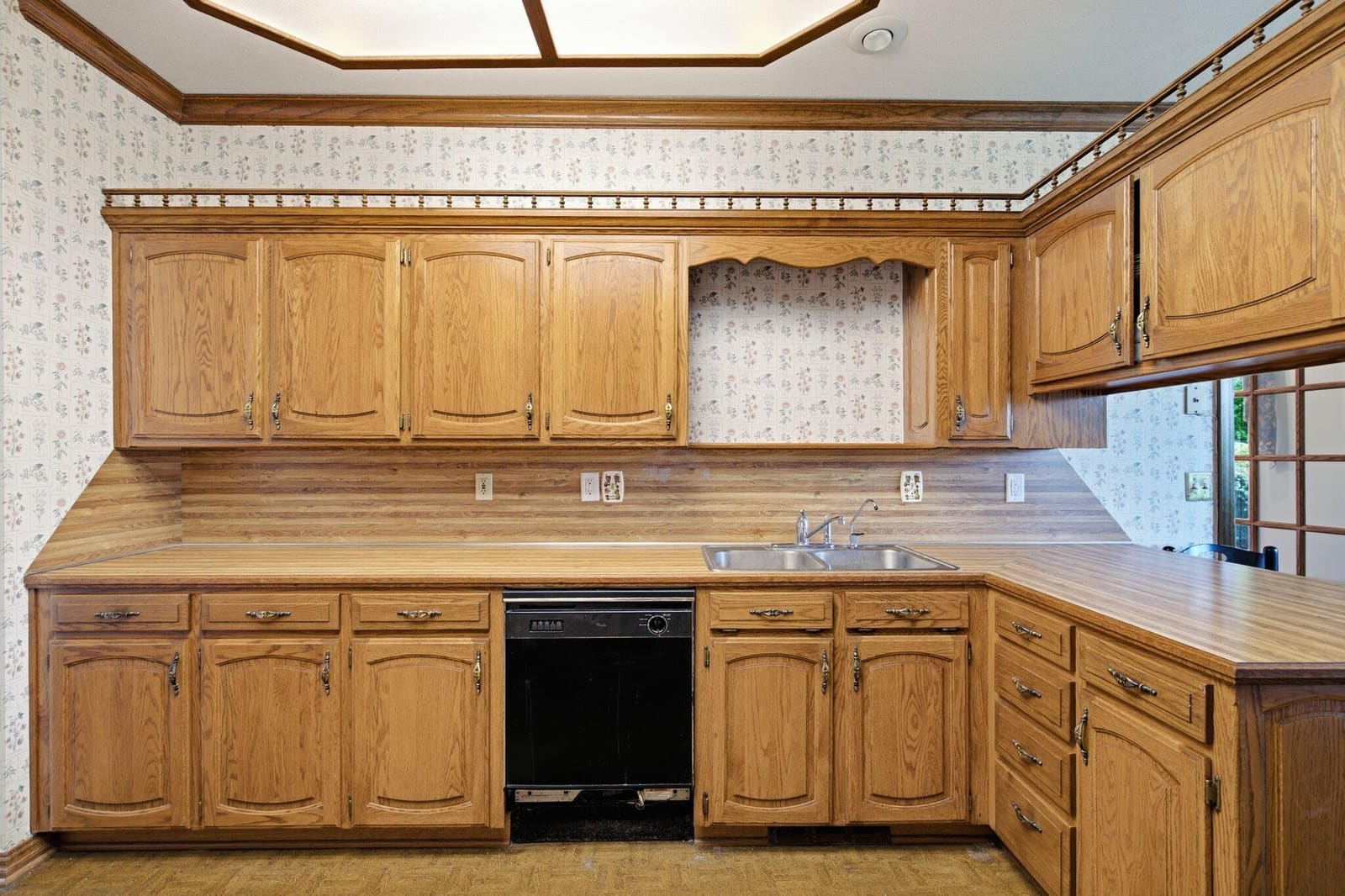 17 at 3003 N Farm Road 137, Springfield, MO 65803