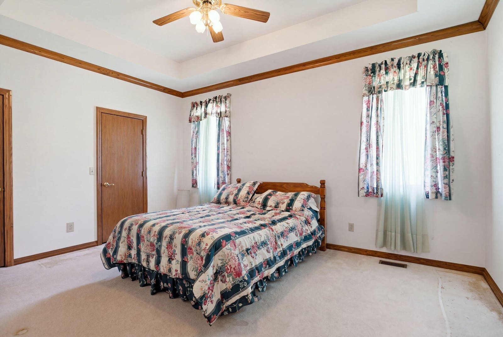 28 at 3003 N Farm Road 137, Springfield, MO 65803
