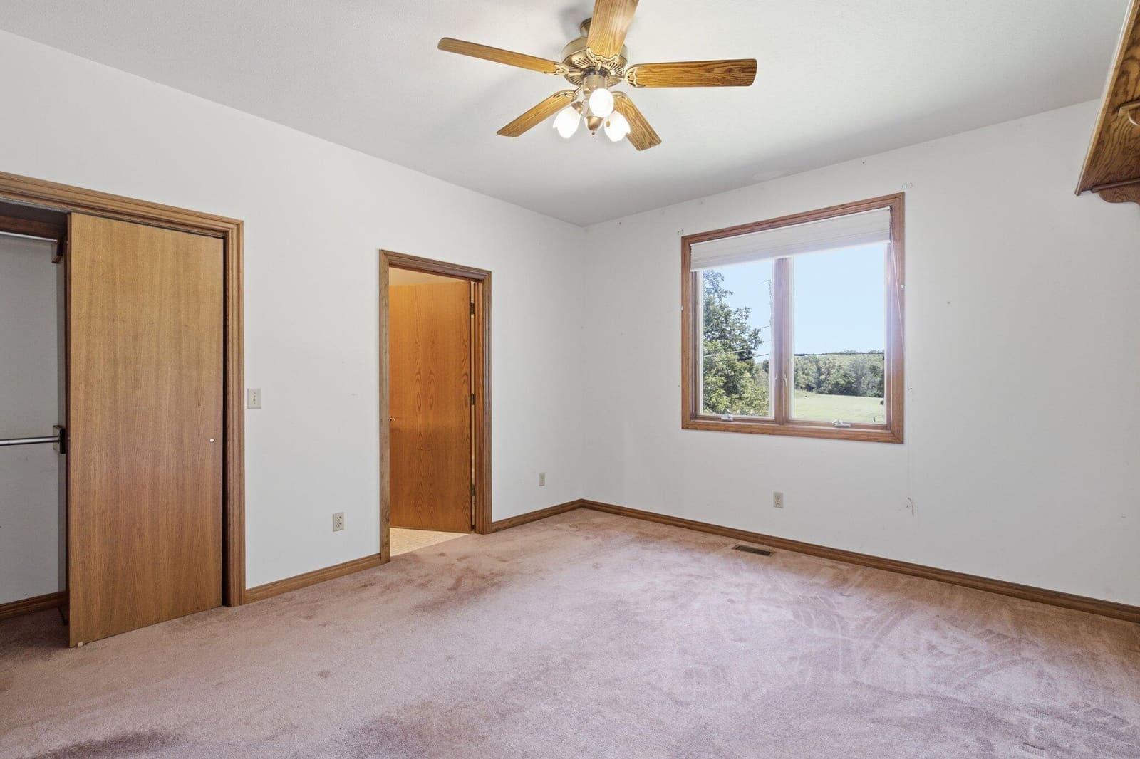 34 at 3003 N Farm Road 137, Springfield, MO 65803