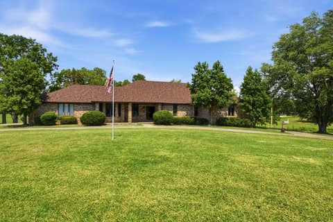 3 at 3003 N Farm Road 137, Springfield, MO 65803
