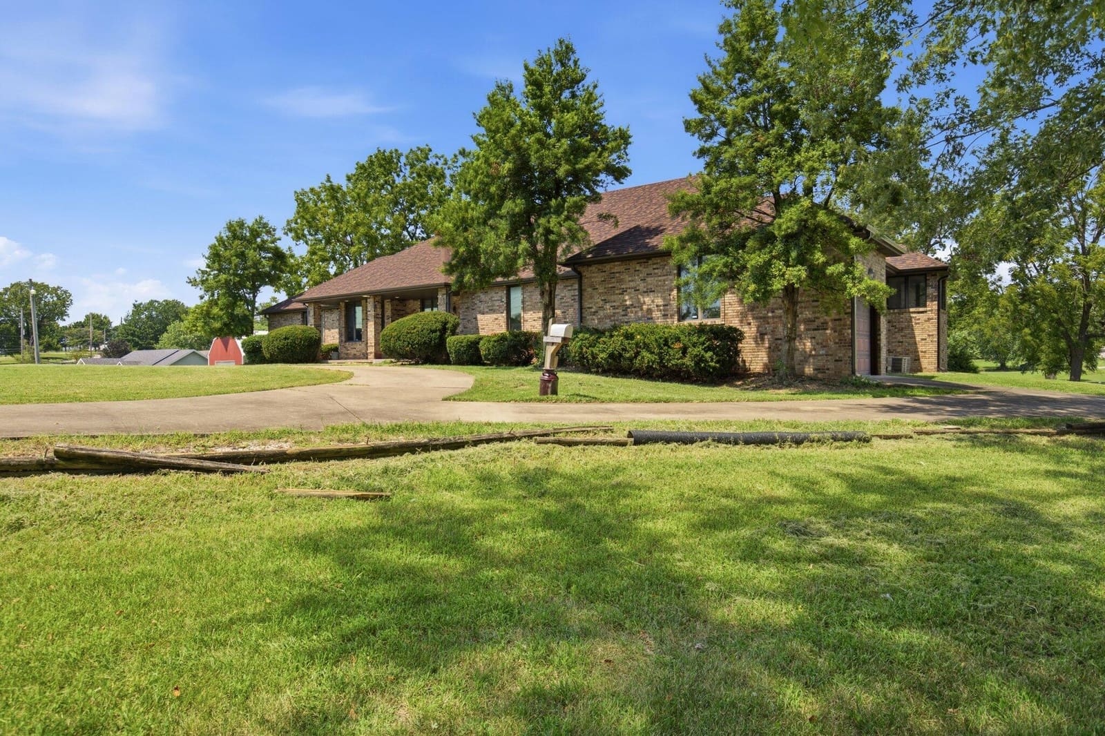 9 at 3003 N Farm Road 137, Springfield, MO 65803