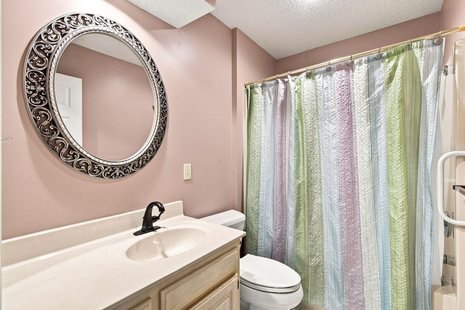22-web-or-mls-DSC00944 at 1255 E Lafayette Court, Springfield, MO 65804