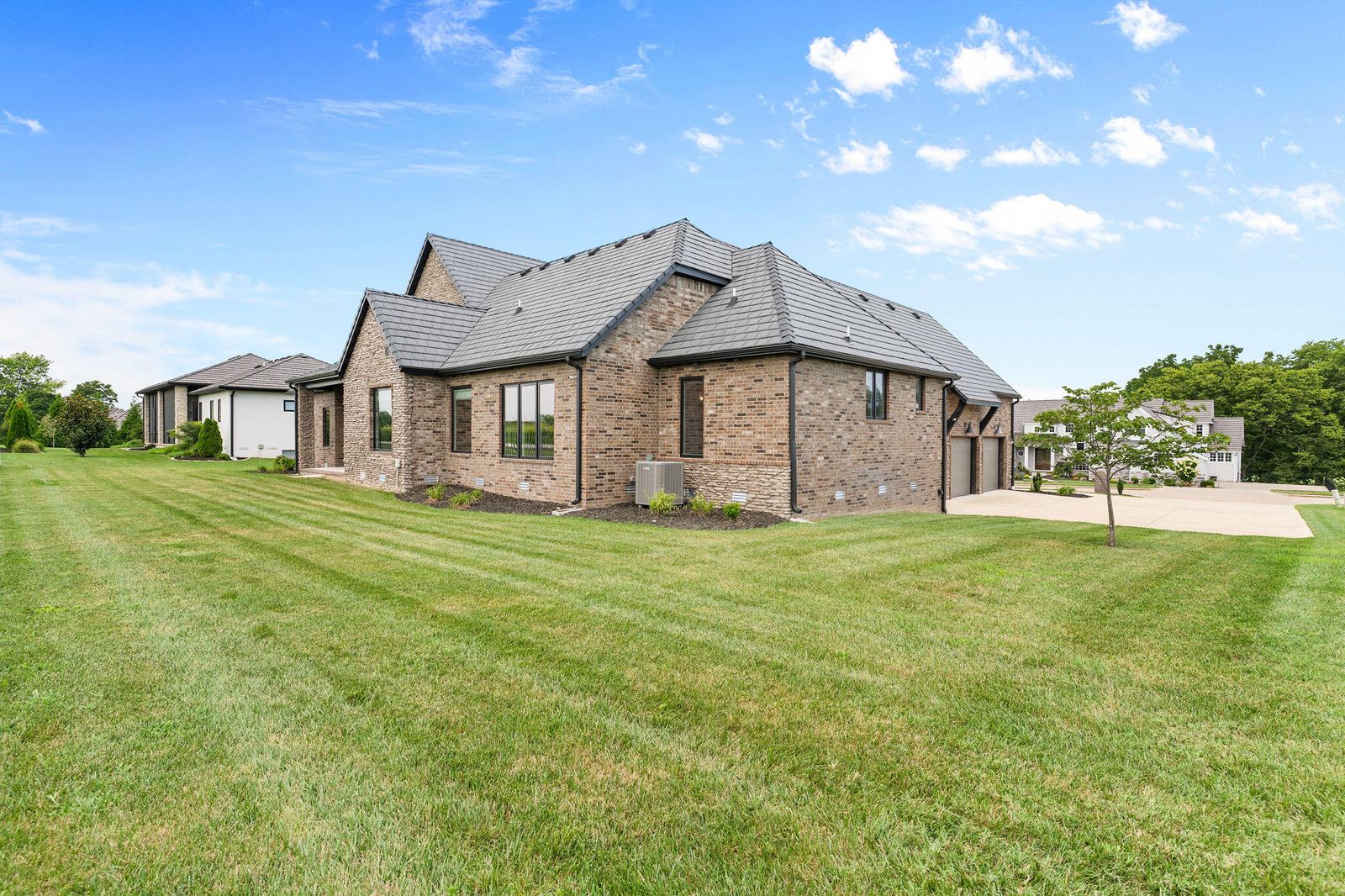 FrameandFocus_WEBorMLS-42 at 3958 E Dunrobin Drive, Springfield, MO 65809