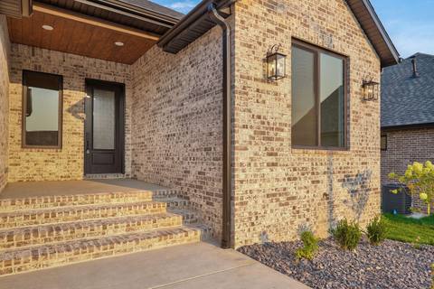 2136 N Silver Charm Ave-4 at 2136 N Sun Valley Drive, Springfield, MO 65802