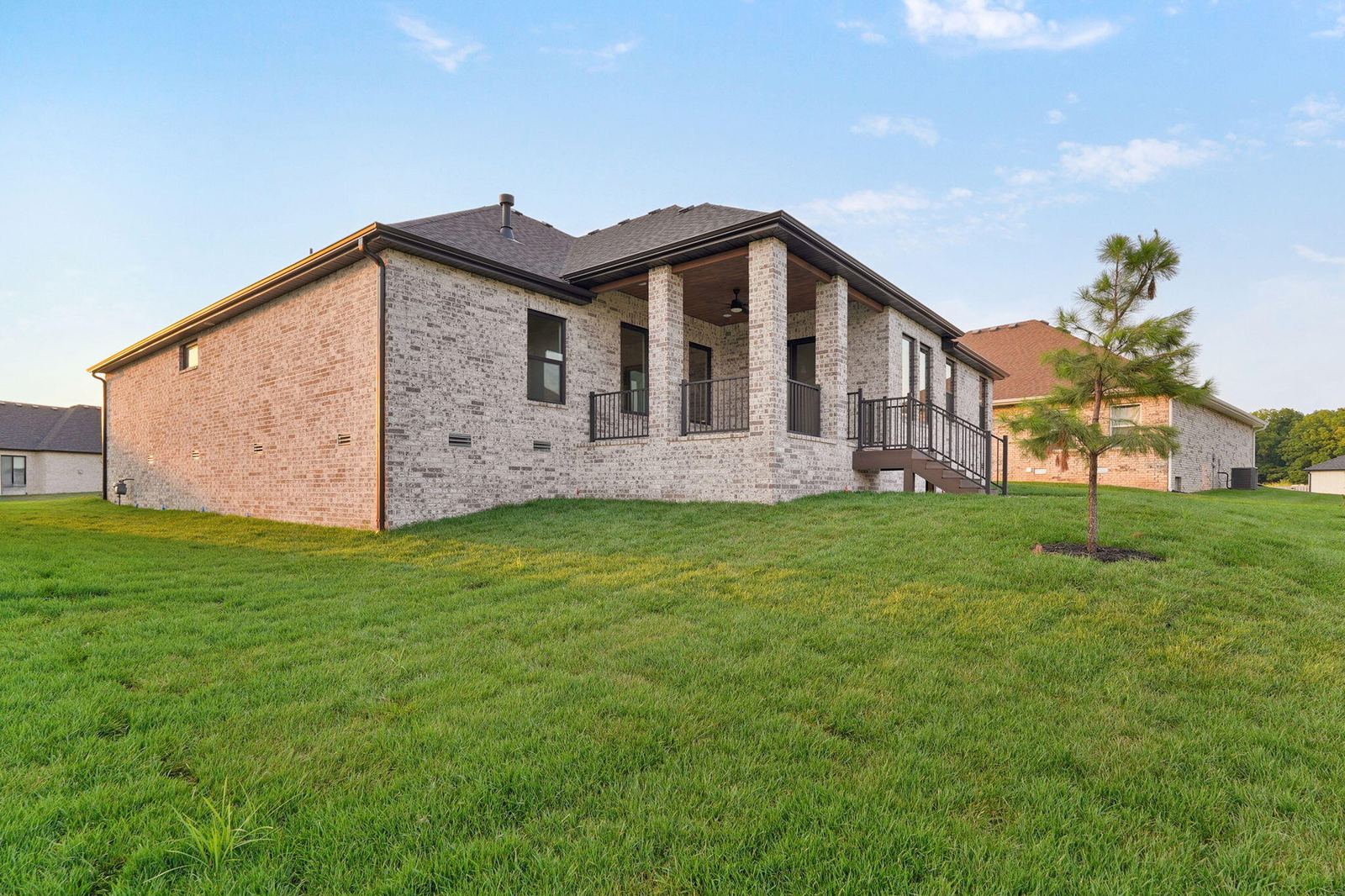2136 N Silver Charm Ave-32 at 2136 N Sun Valley Drive, Springfield, MO 65802