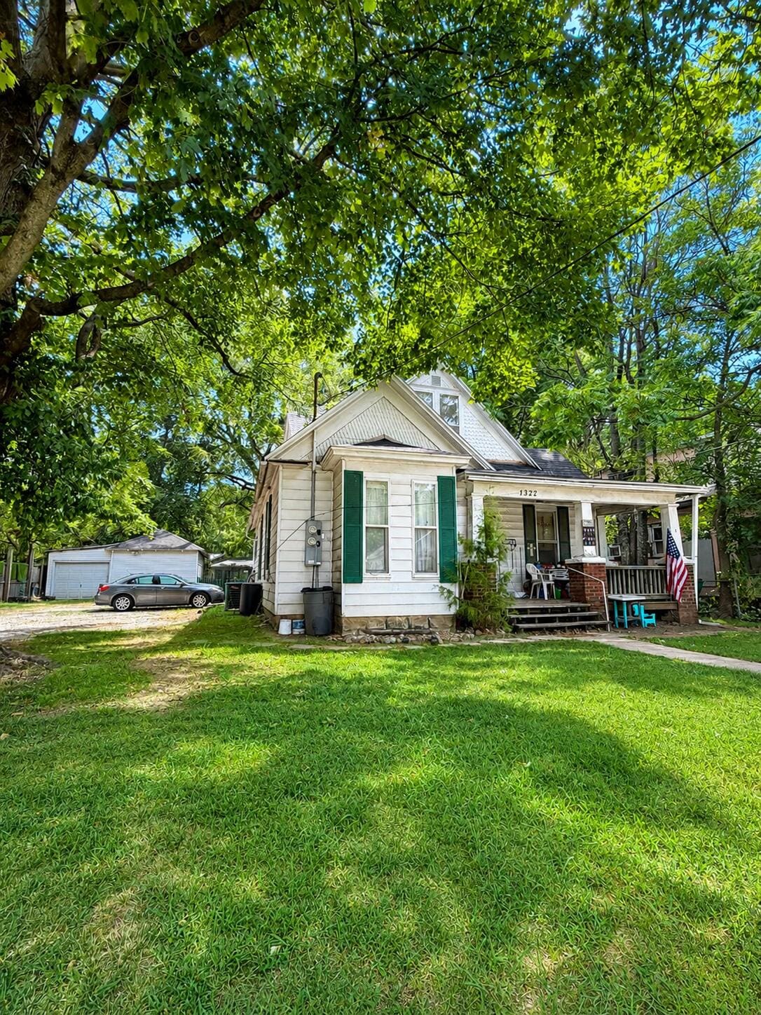 EF9BC2ED-C703-4A9C-BE18-4DFFFF06B74B at 1322 N Grant Avenue, Springfield, MO 65802
