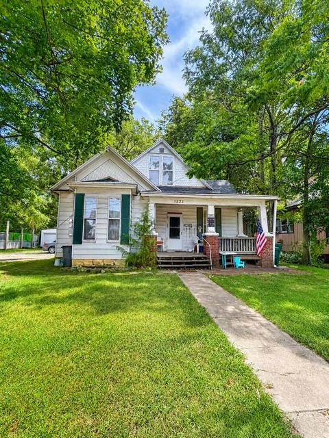 135FB2AC-DDD9-4EFE-8975-574212AD6A05 at 1322 N Grant Avenue, Springfield, MO 65802