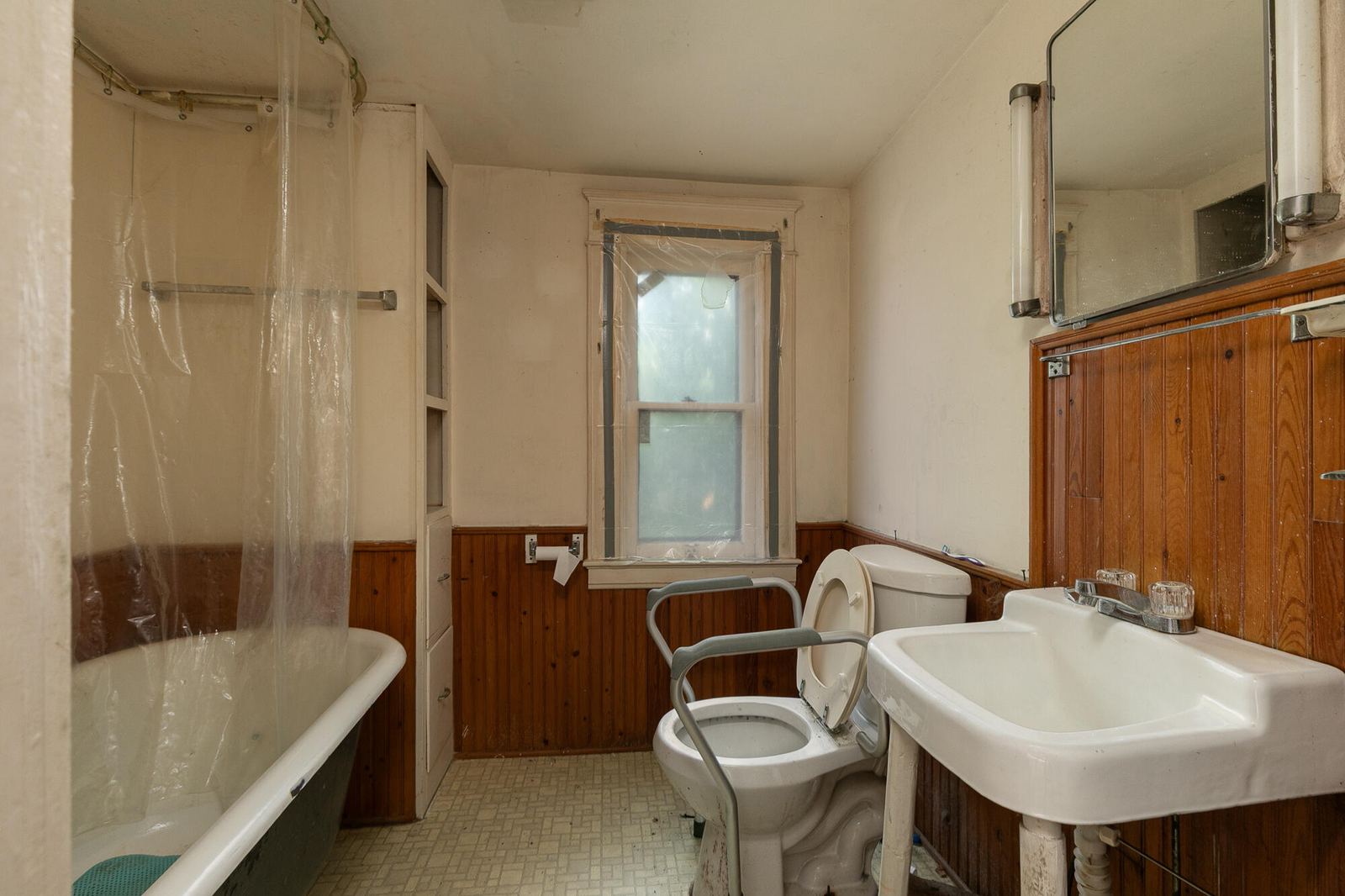 7M4A1697-Edit at 1717 W Atlantic Street, Springfield, MO 65803