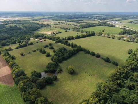 7956791484581277719 at 2904 N Farm Road 123, Springfield, MO 65803