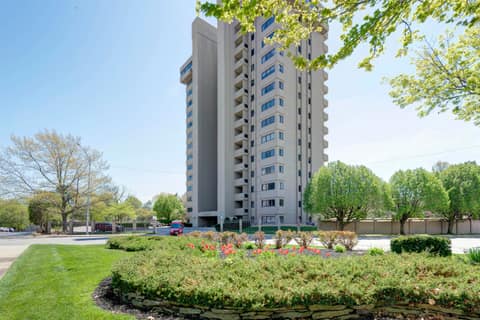 Front of 350 S John Q Hammons Parkway Unit 1-A, Springfield, MO 65806