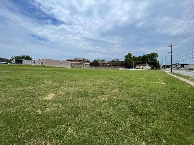 front at 835 N Campbell Avenue, Springfield, MO 65802