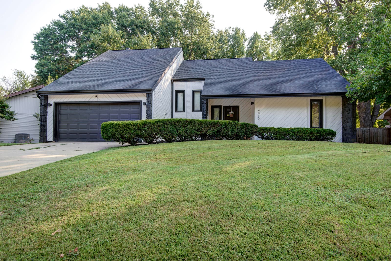Warwick (1) at 4810 S Warwick Avenue, Springfield, MO 65804