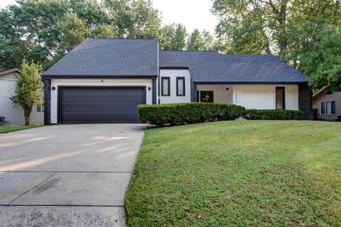 Warwick (2) at 4810 S Warwick Avenue, Springfield, MO 65804
