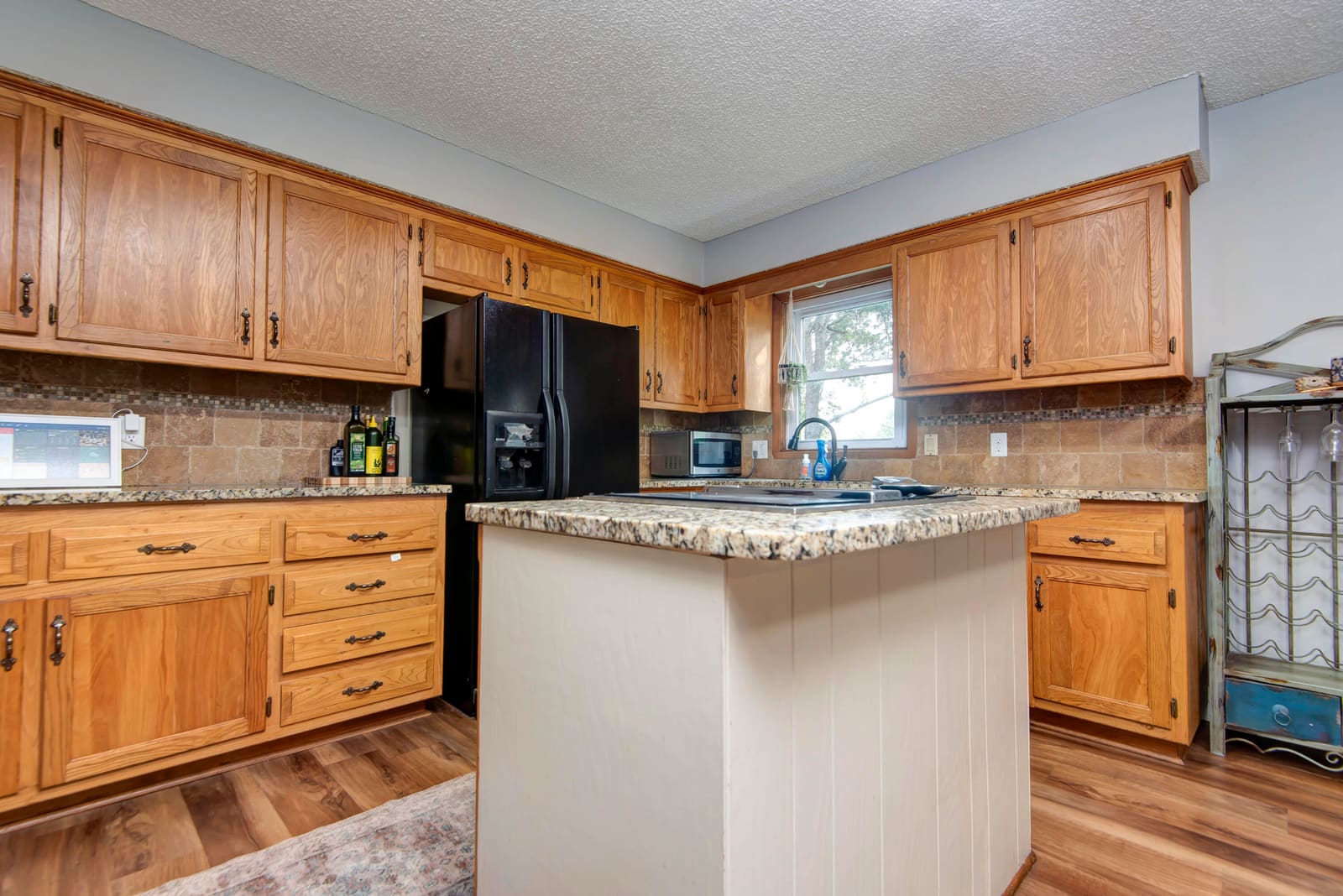 Warwick (19) at 4810 S Warwick Avenue, Springfield, MO 65804