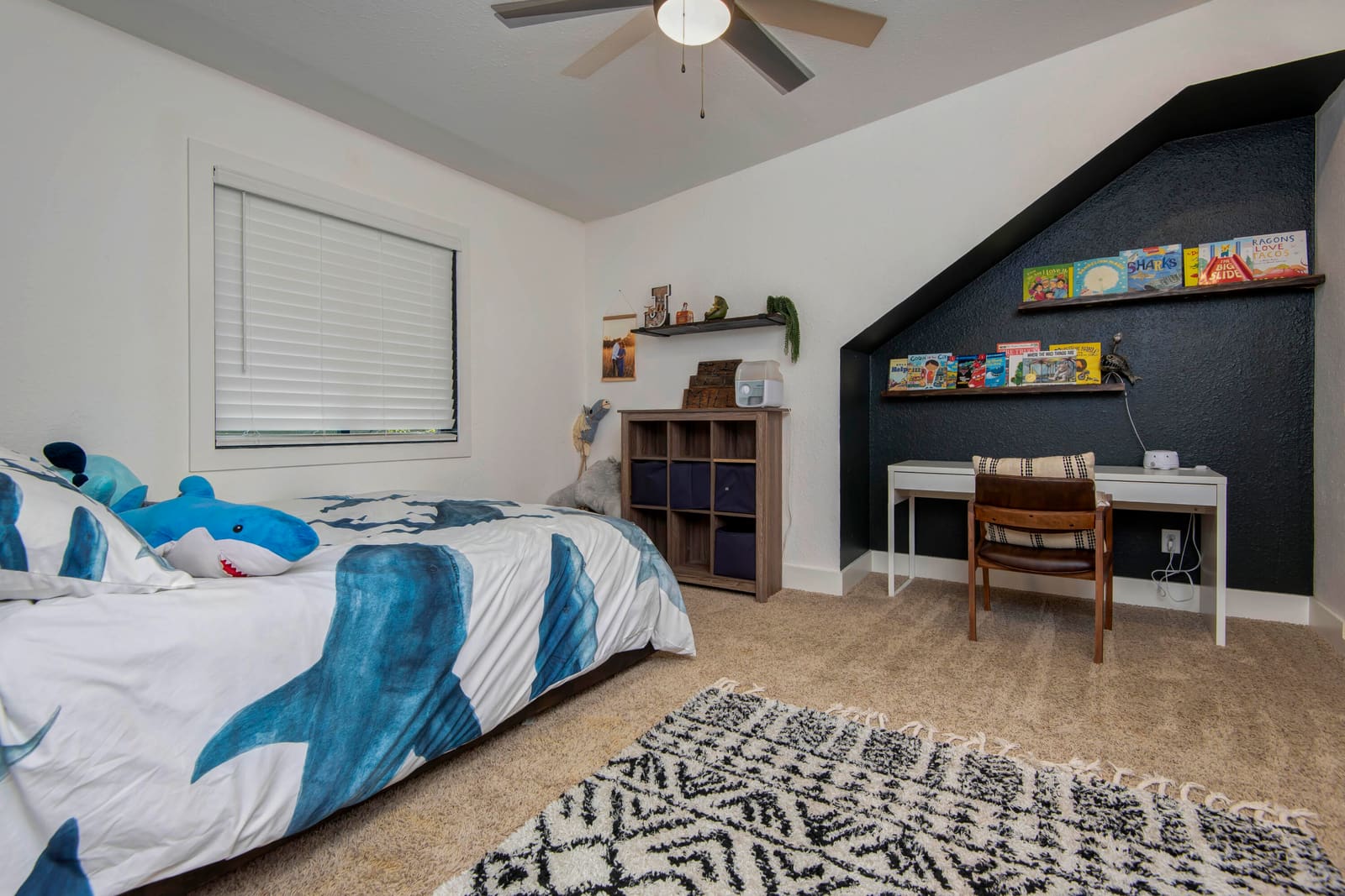 Warwick (25) at 4810 S Warwick Avenue, Springfield, MO 65804