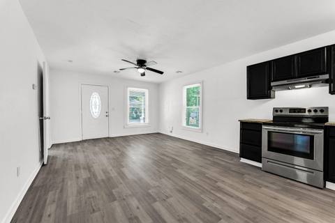 Garfield-7-3 at 827 E Garfield Street, Springfield, MO 65803