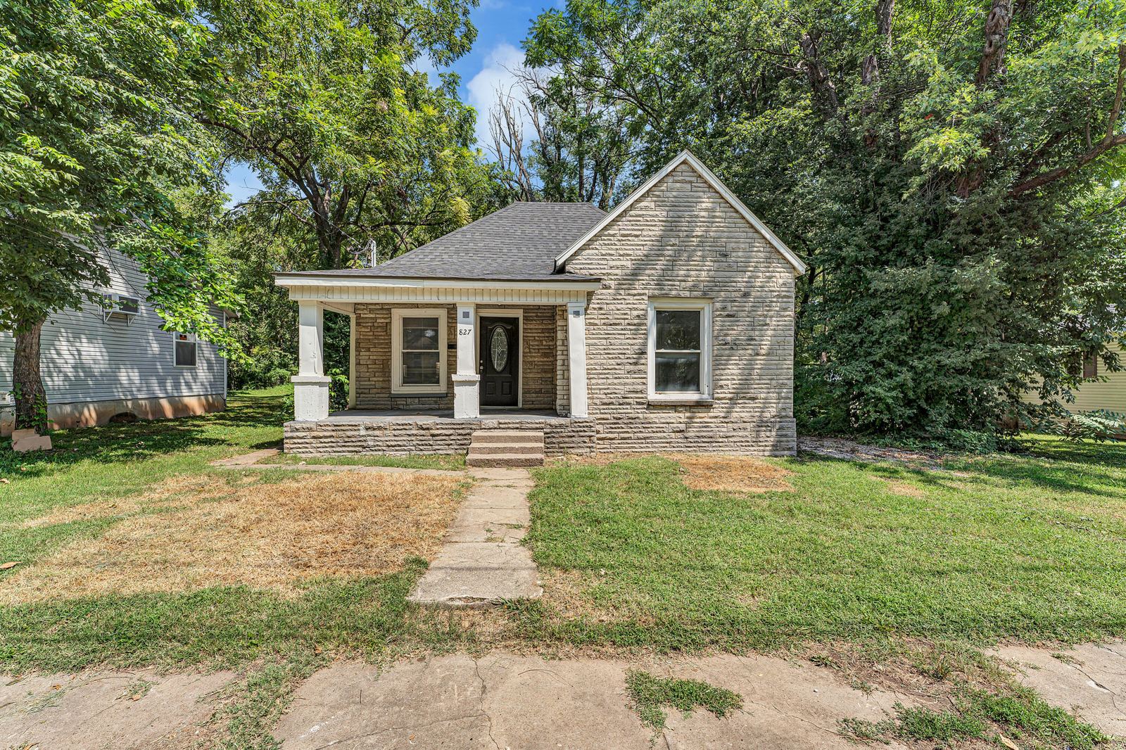 Garfield-41_2_3-17 at 827 E Garfield Street, Springfield, MO 65803
