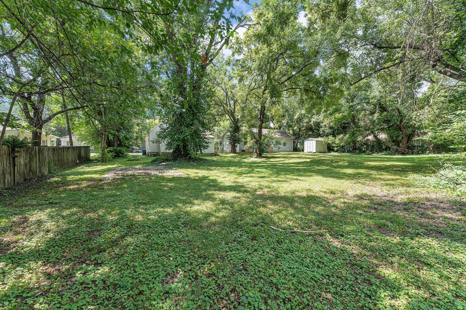 Garfield-34-14 at 827 E Garfield Street, Springfield, MO 65803