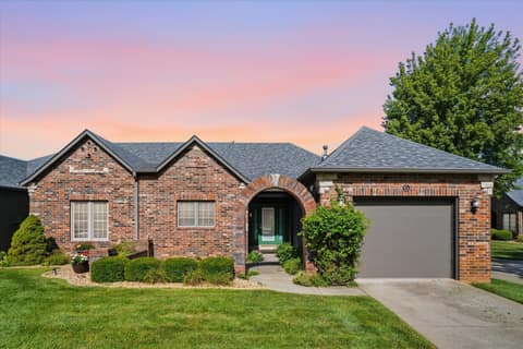 Front of 1750 W Bennett Street Unit Unit 10b, Springfield, MO 65807