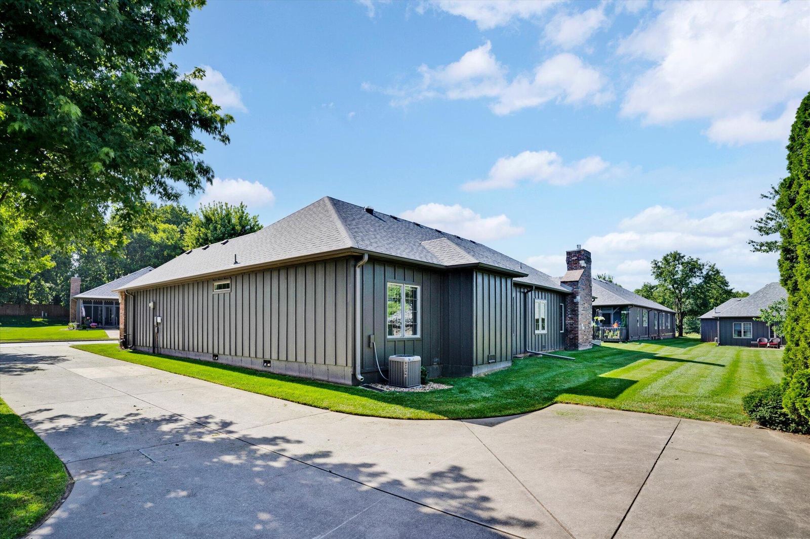 29-28 at 1750 W Bennett Street Unit Unit 10b, Springfield, MO 65807