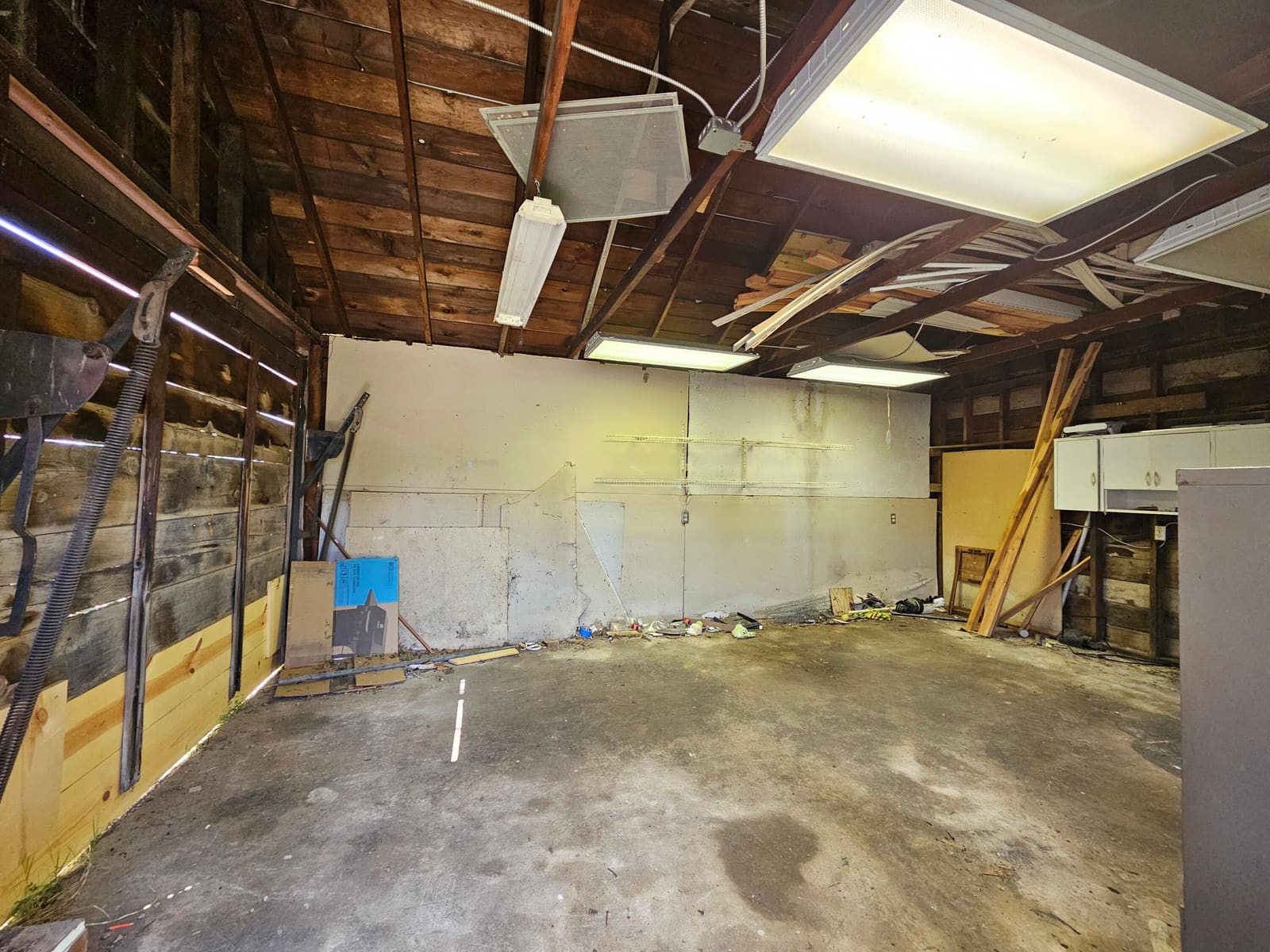 1 (30) at 1020 N West Avenue, Springfield, MO 65802