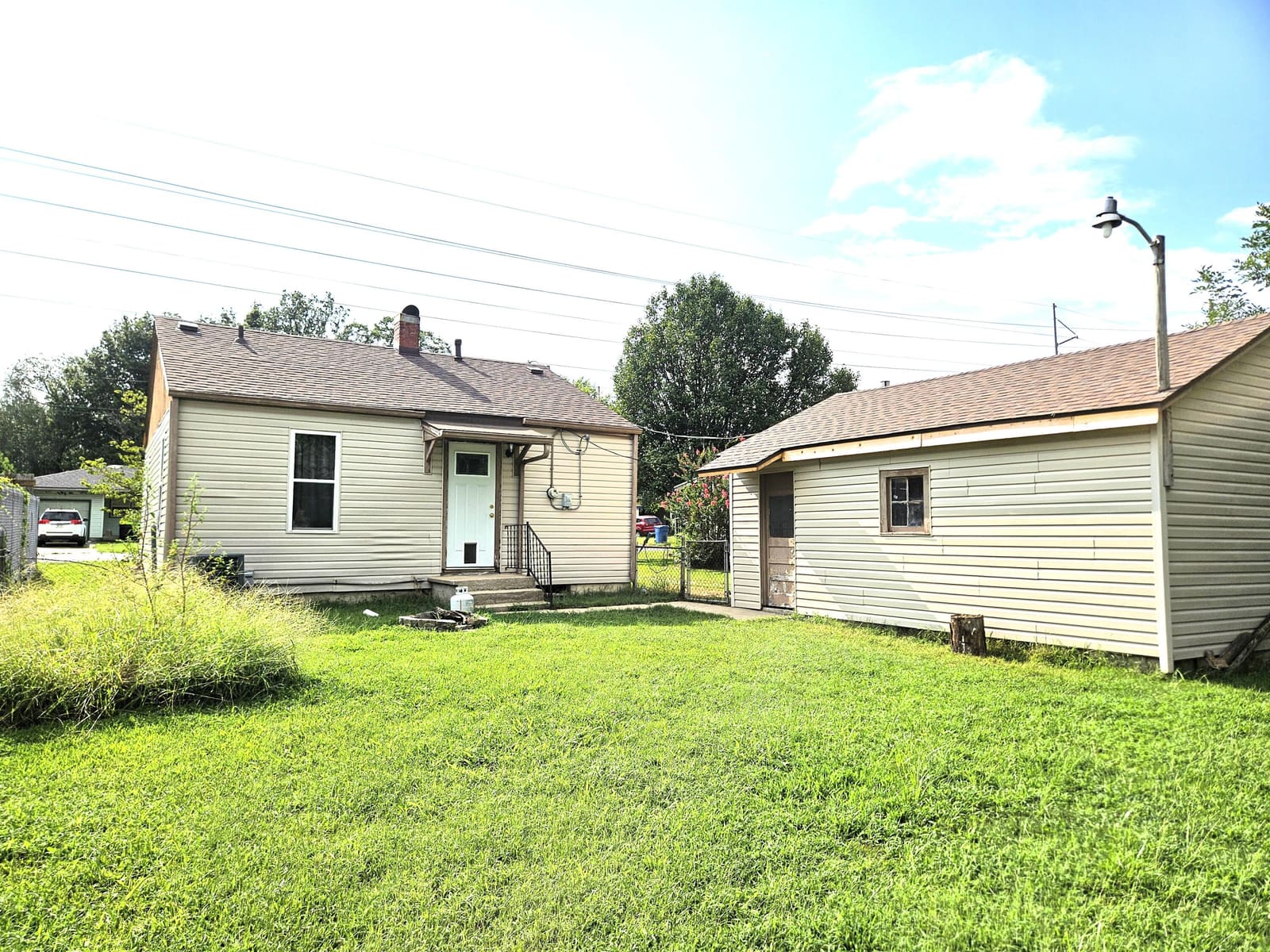 1 (6) at 1020 N West Avenue, Springfield, MO 65802