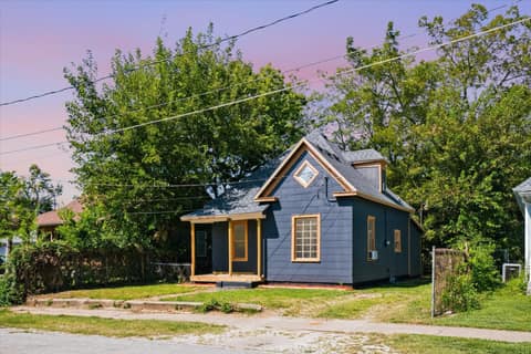 Front of 1311 N Johnston Avenue, Springfield, MO 65802