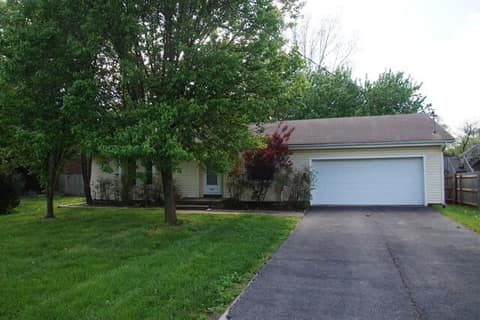 Front of 1023 S Oak Grove Avenue, Springfield, MO 65804