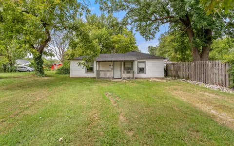 Front of 1815 W Webster Street, Springfield, MO 65802