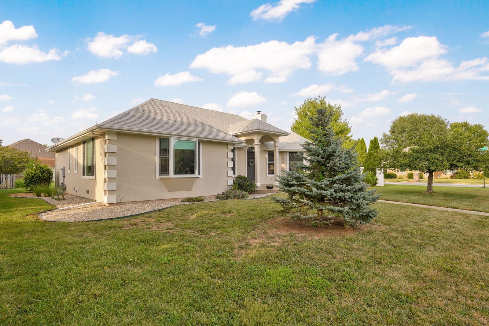 2371 W Allen Dr-30 at 2371 W Allen Drive, Springfield, MO 65810