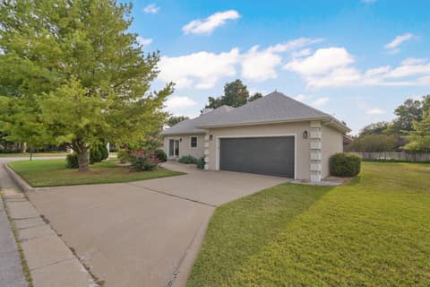 2371 W Allen Dr-35 at 2371 W Allen Drive, Springfield, MO 65810