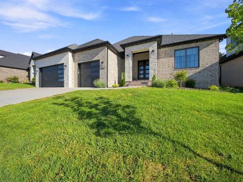 6-web-or-mls-front 3 at 3925 E Woodhue Street, Springfield, MO 65802