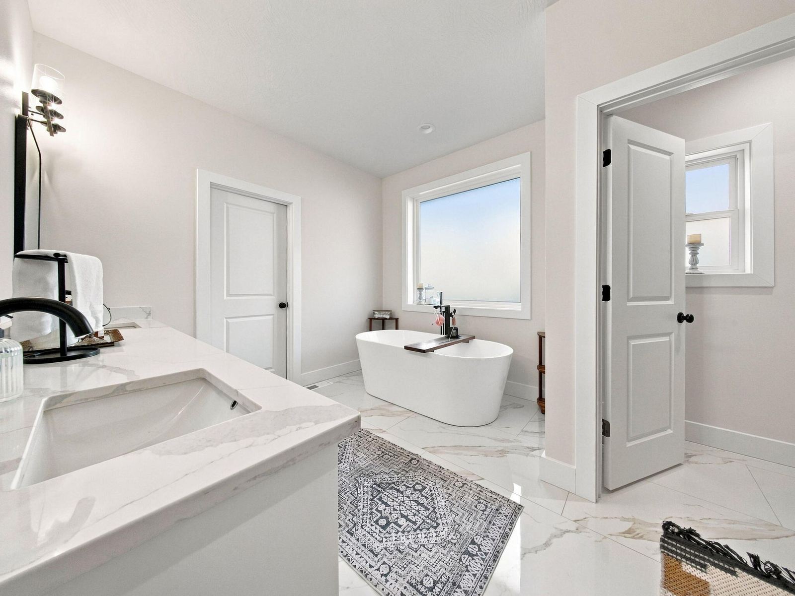 30-web-or-mls-master bath 1 at 3925 E Woodhue Street, Springfield, MO 65802