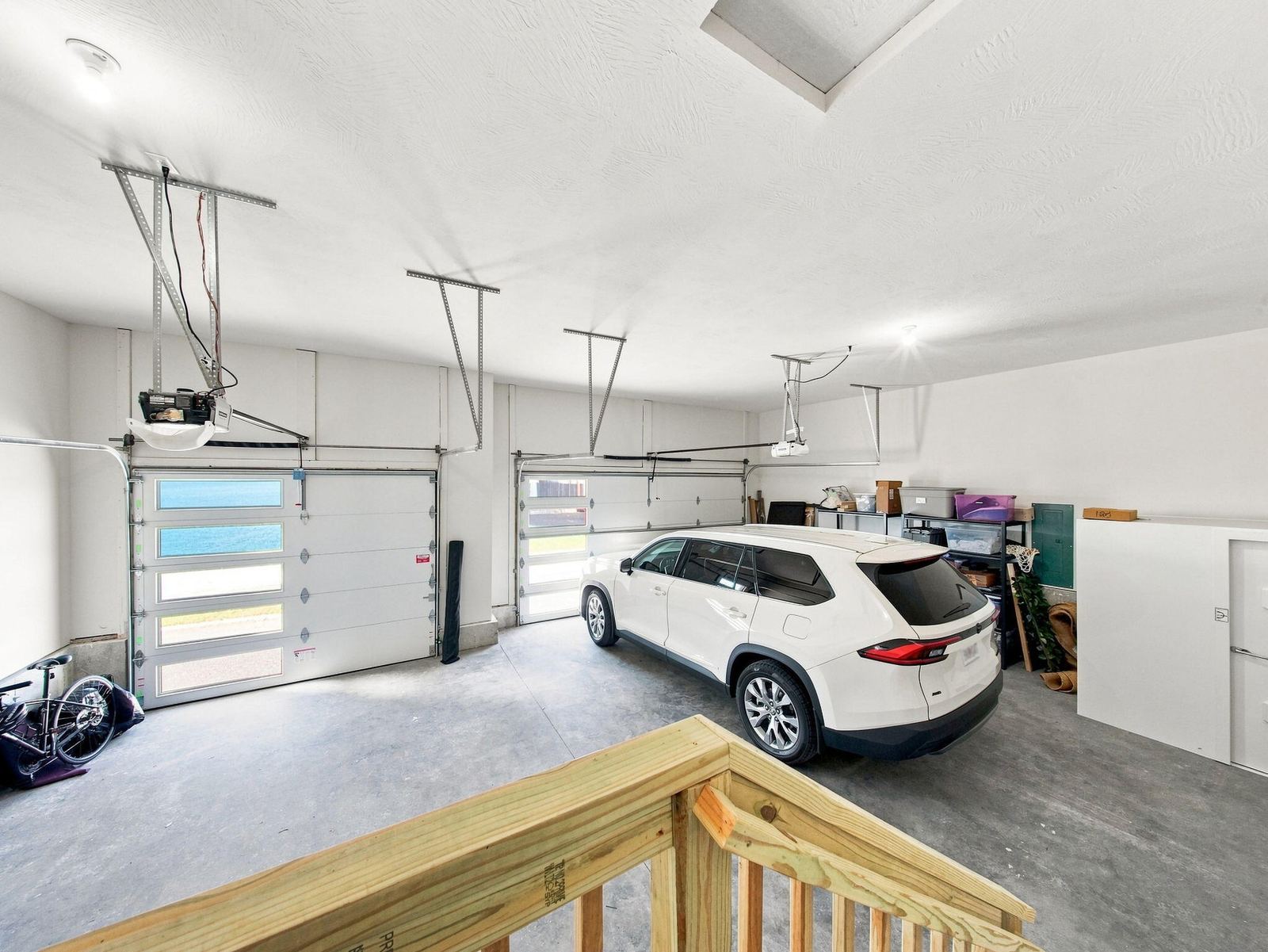 47-web-or-mls-garage 1 at 3925 E Woodhue Street, Springfield, MO 65802