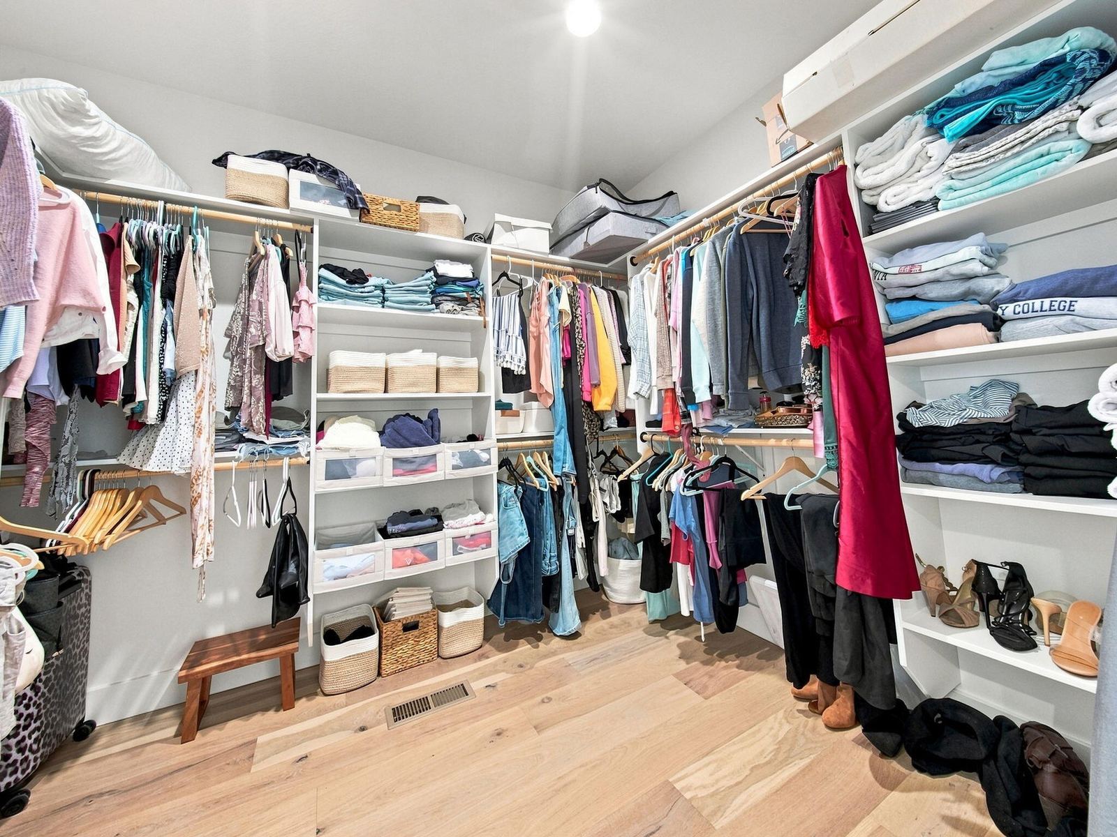 36-web-or-mls-master closet 1 at 3925 E Woodhue Street, Springfield, MO 65802