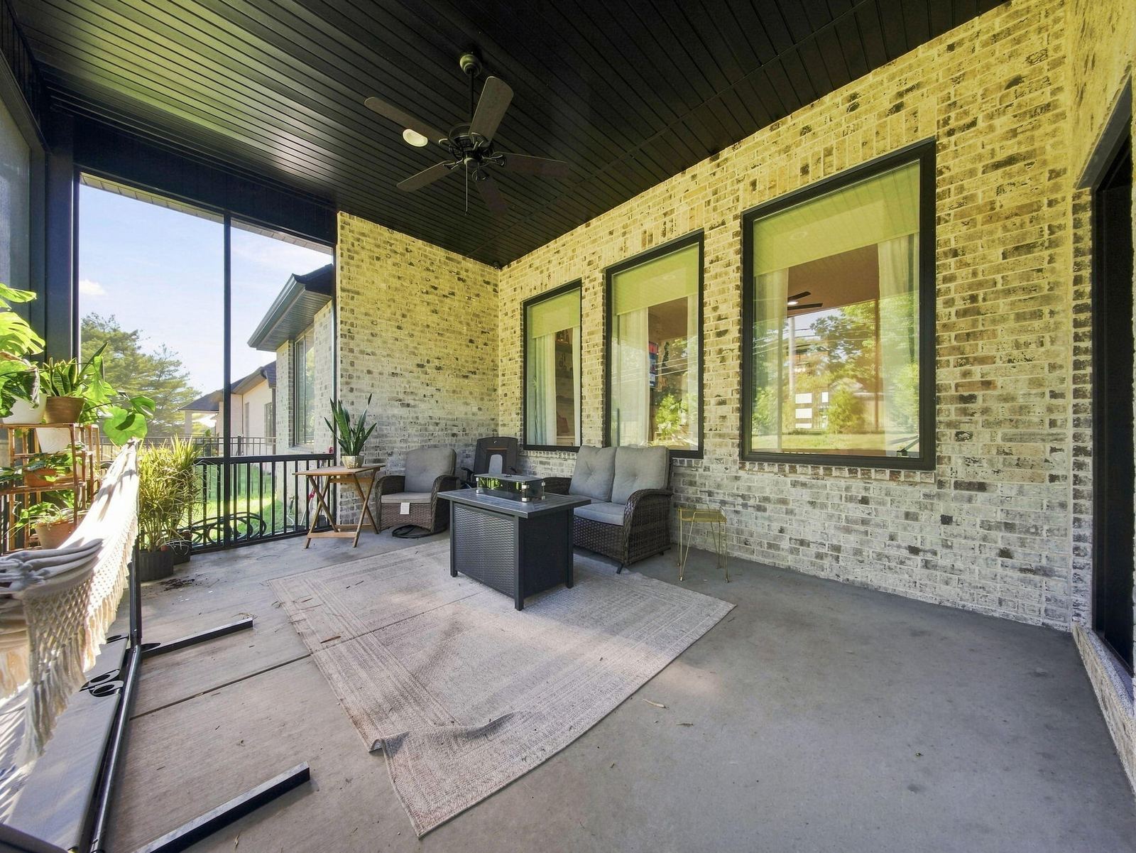 54-web-or-mls-back porch 2 at 3925 E Woodhue Street, Springfield, MO 65802