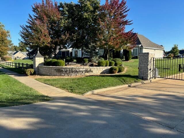 20231020162836494899000000-o at 3810 E Cherry Street Unit Unit 18, Springfield, MO 65809