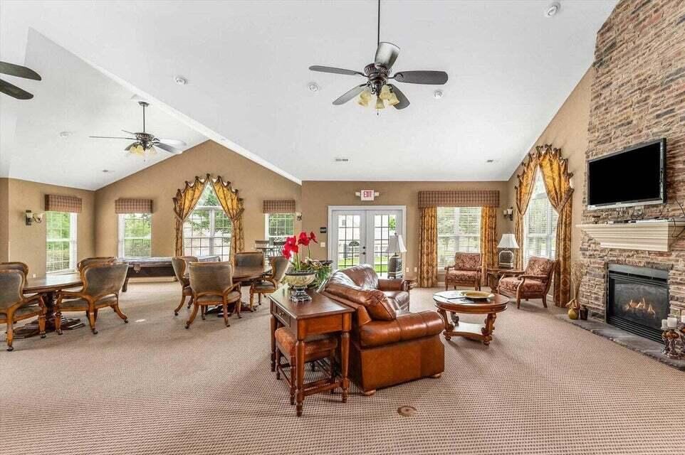 20231107183030099079000000-o at 3810 E Cherry Street Unit Unit 18, Springfield, MO 65809