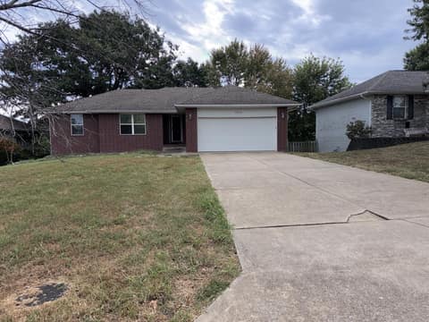 Front of 3372 S Western Avenue, Springfield, MO 65807