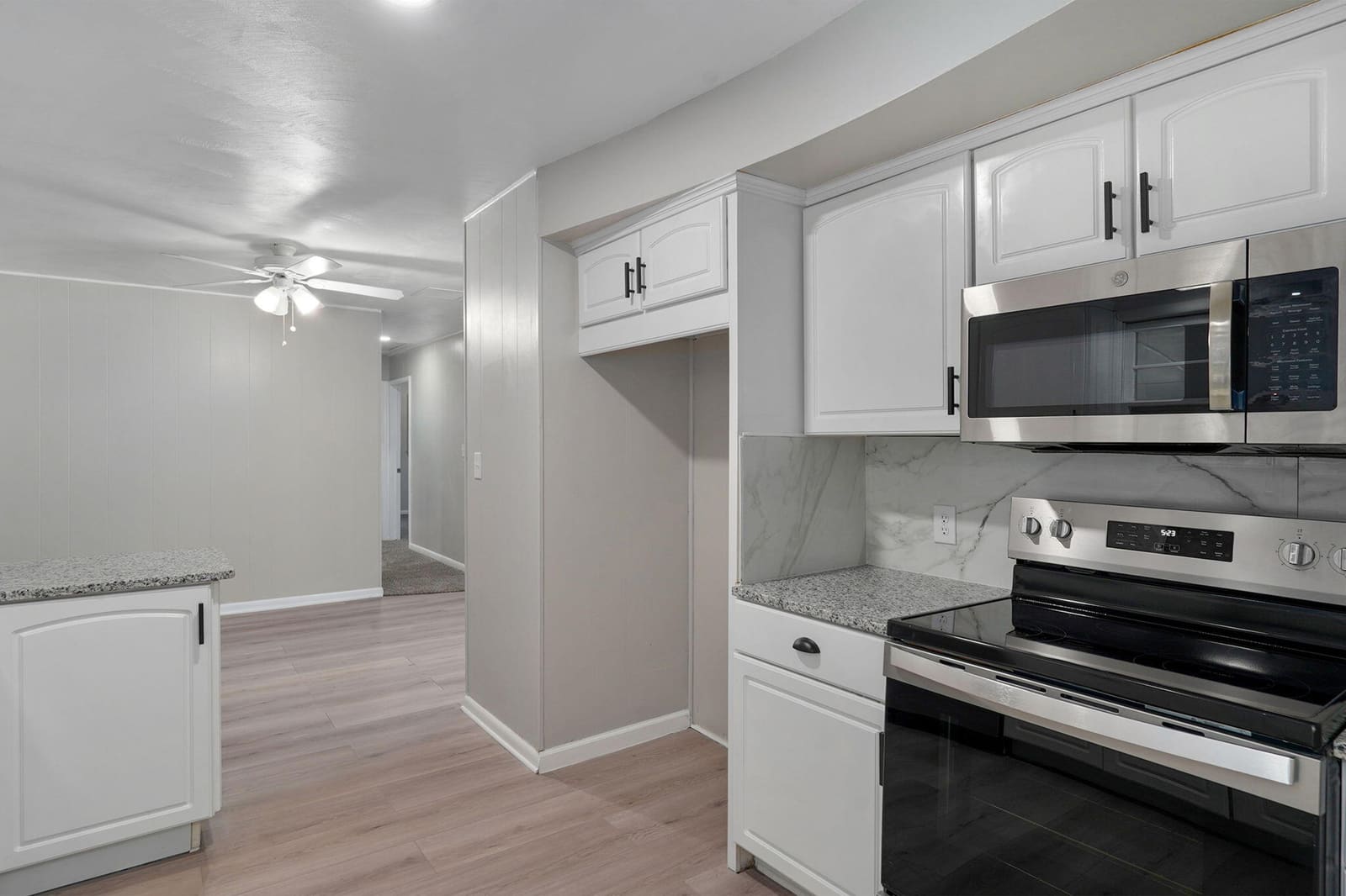 1824 E Crestview St-11 at 1824 E Crestview Street, Springfield, MO 65804