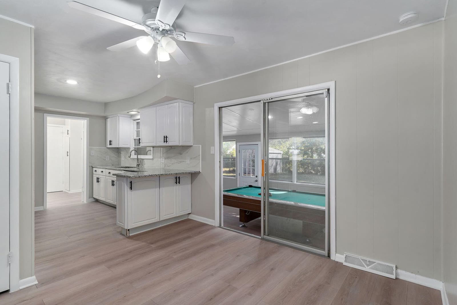 1824 E Crestview St-9 at 1824 E Crestview Street, Springfield, MO 65804