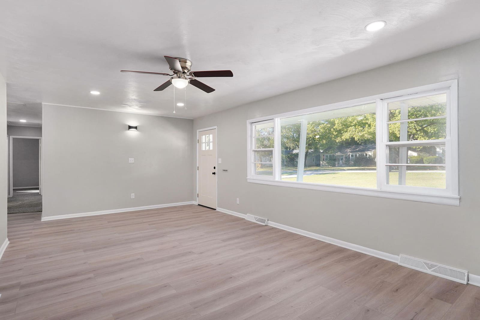 1824 E Crestview St-7 at 1824 E Crestview Street, Springfield, MO 65804