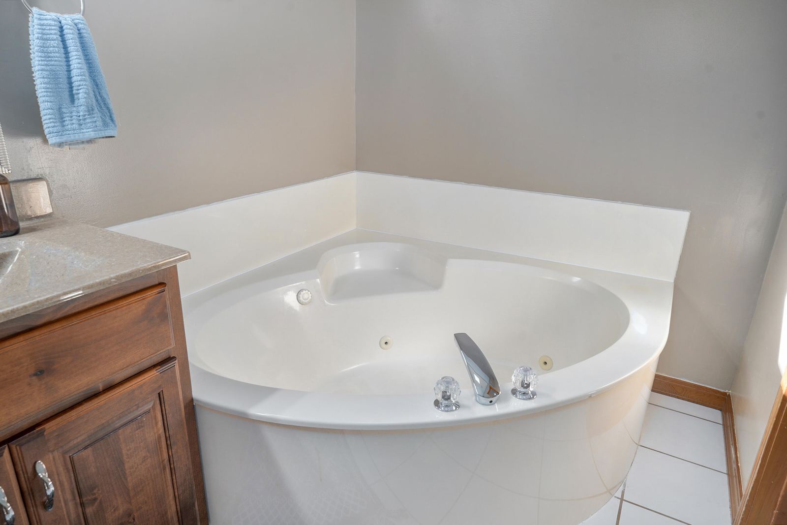 4668 S Warren Ave-25 at 4668 S Warren Road, Springfield, MO 65810