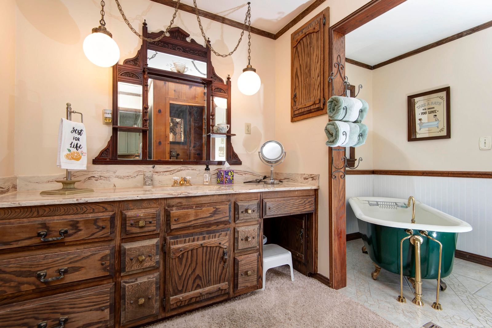 Ellison (17) at 3060 W Ellison Drive, Springfield, MO 65810