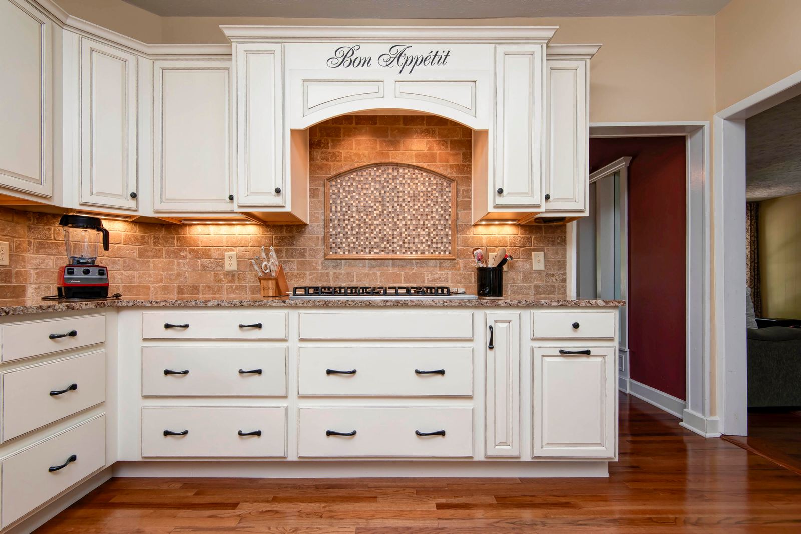 Ellison (21) at 3060 W Ellison Drive, Springfield, MO 65810