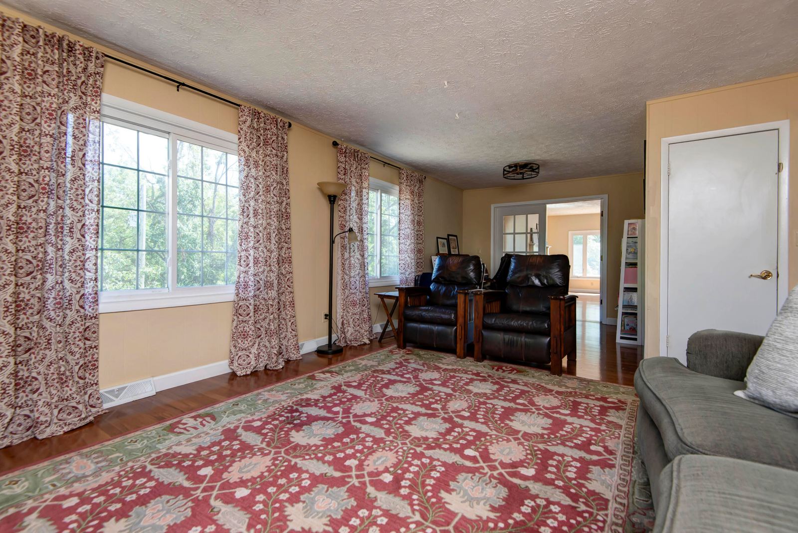 Ellison (13) at 3060 W Ellison Drive, Springfield, MO 65810