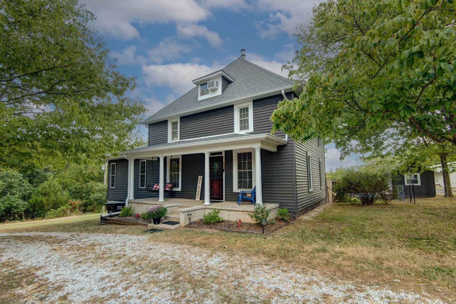 Ellison (4) at 3060 W Ellison Drive, Springfield, MO 65810