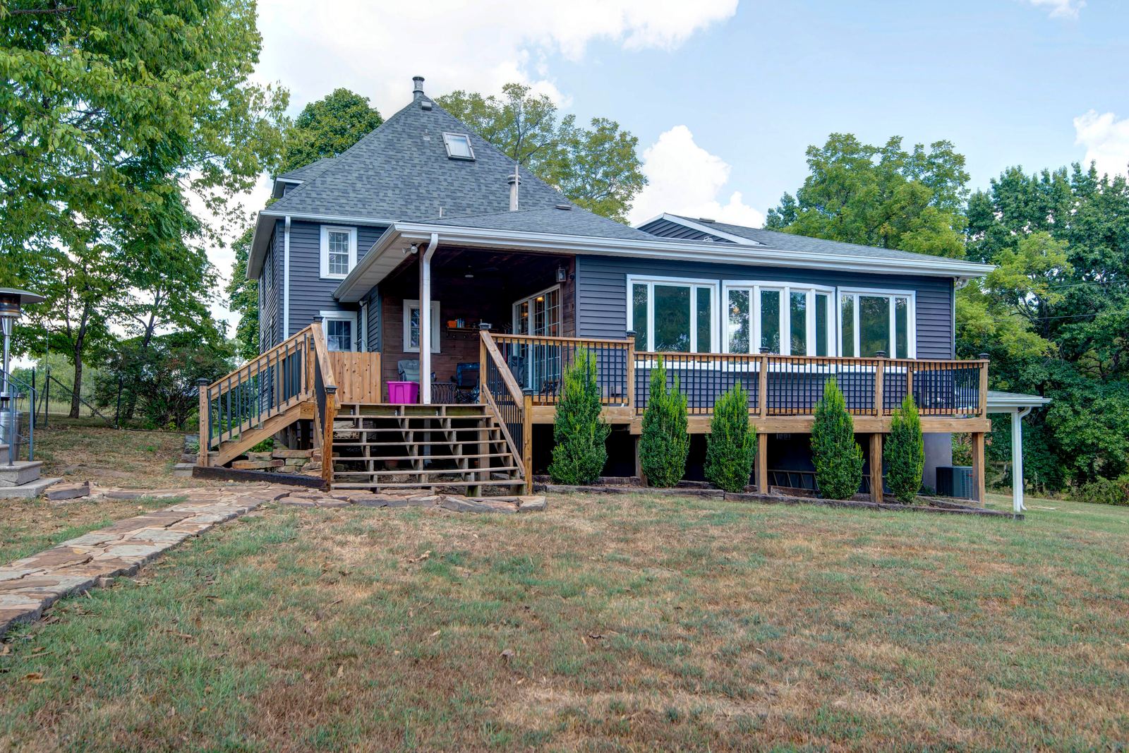 Ellison (44) at 3060 W Ellison Drive, Springfield, MO 65810
