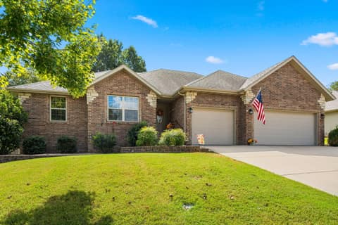 Front of 3852 W Village Terrace, Springfield, MO 65810