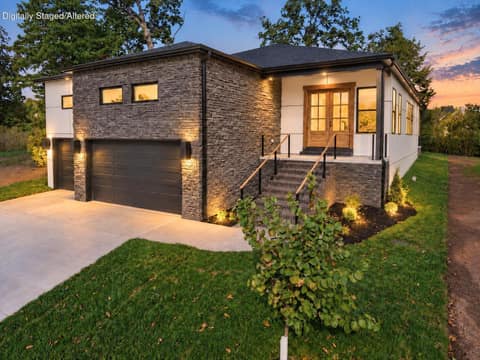 Front of 3817 East Cypress Point, Springfield, MO 65802